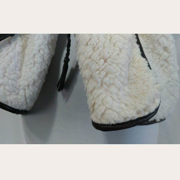 Cream Faux Fur Vest - Picture 5 of 8